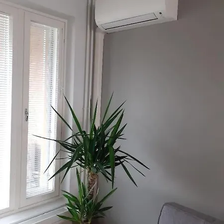 Kaunis Huoneisto Jatkasaaressa, Iso Parveke, Sauna, Ilmastointi, Autohallipaikka Helsingfors